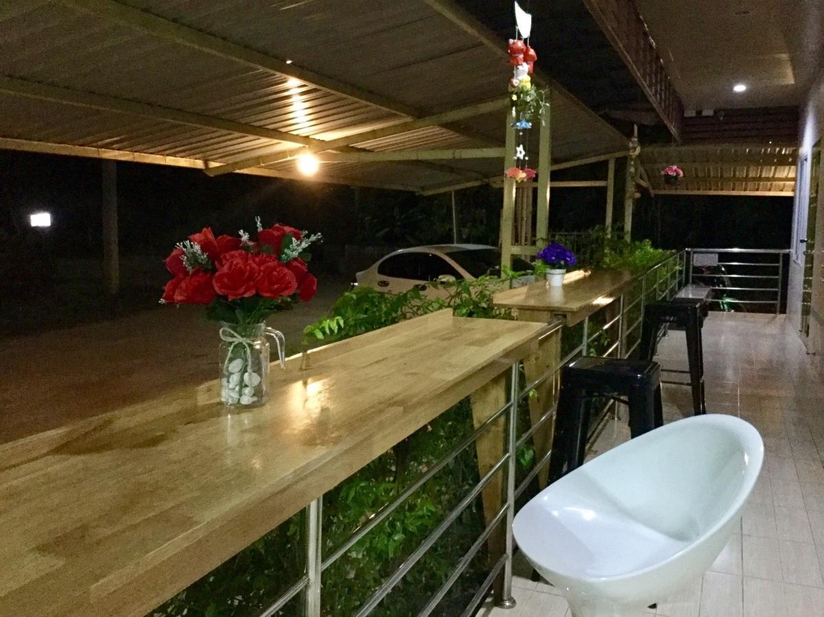 Greenhouse Apartment Nakhon Phanom Exterior foto